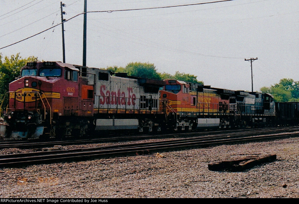 BNSF 693 North